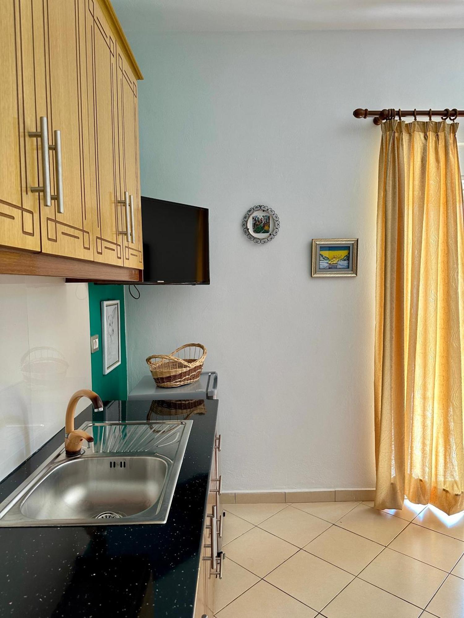 Anxhi Apartment Ksamil Bagian luar foto
