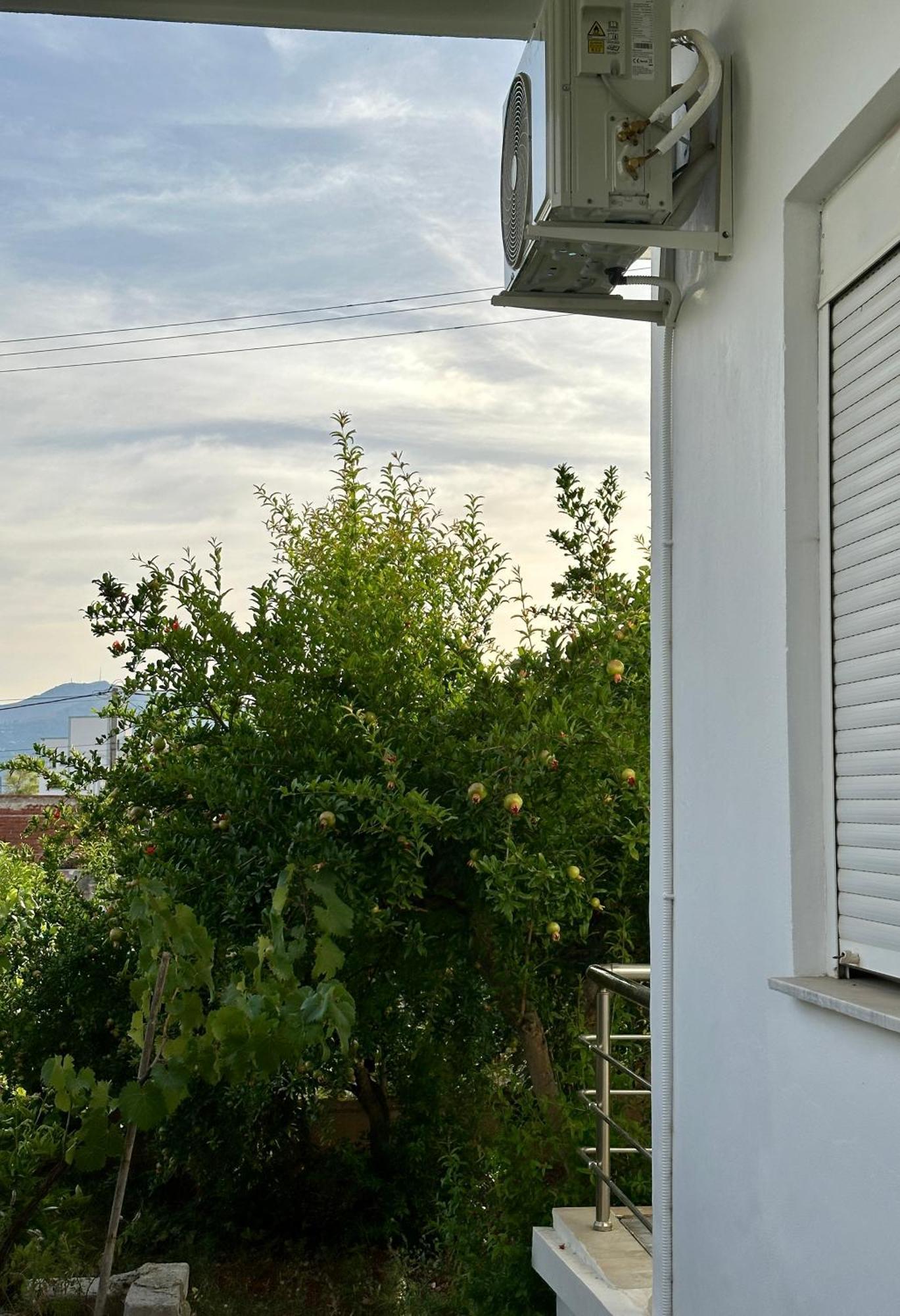 Anxhi Apartment Ksamil Bagian luar foto